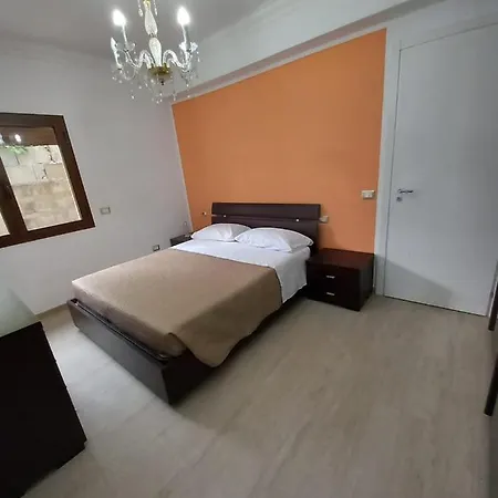 Casa Vacanze M&m Apartment *